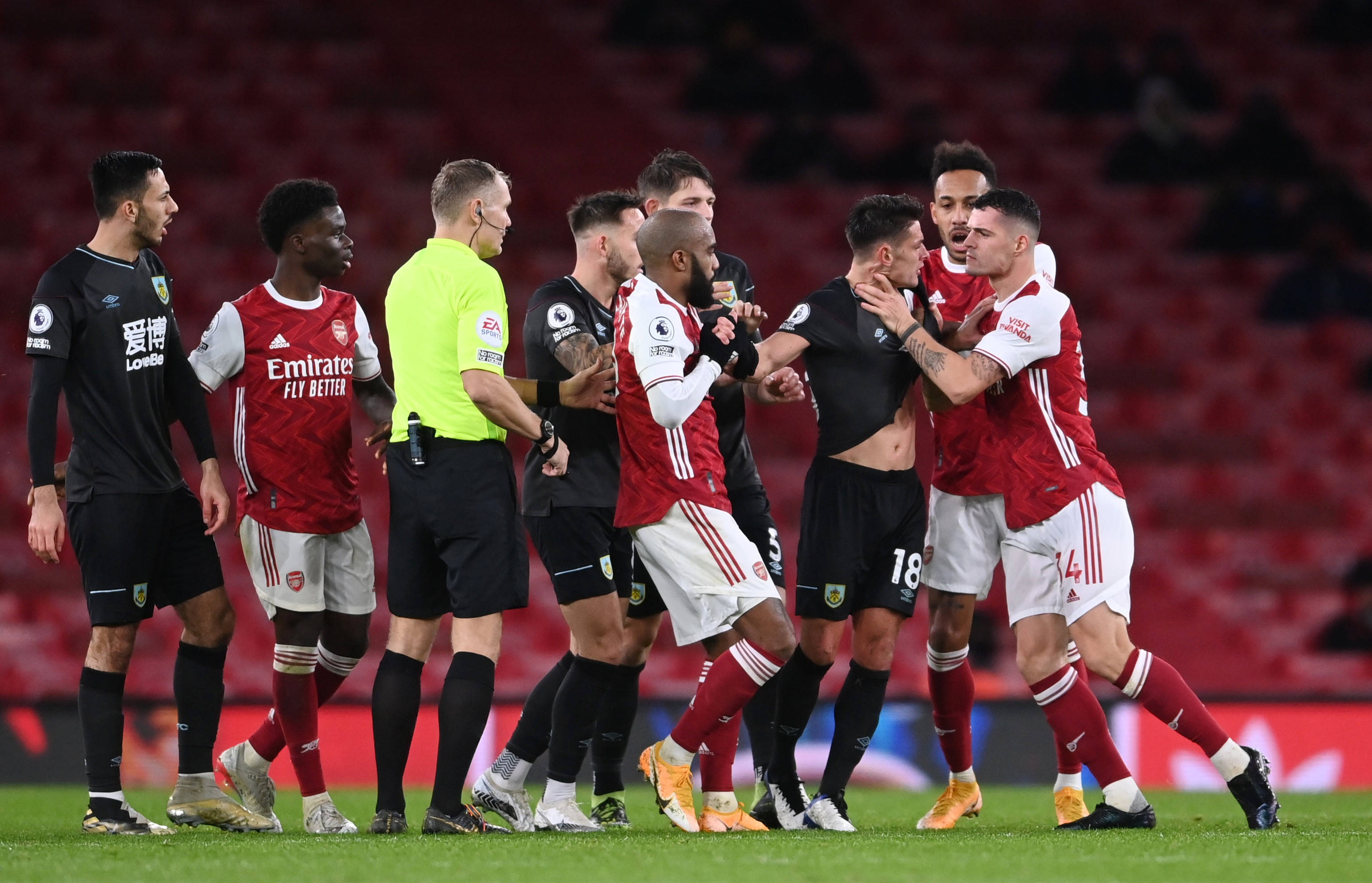 同时也安排 同时也安排