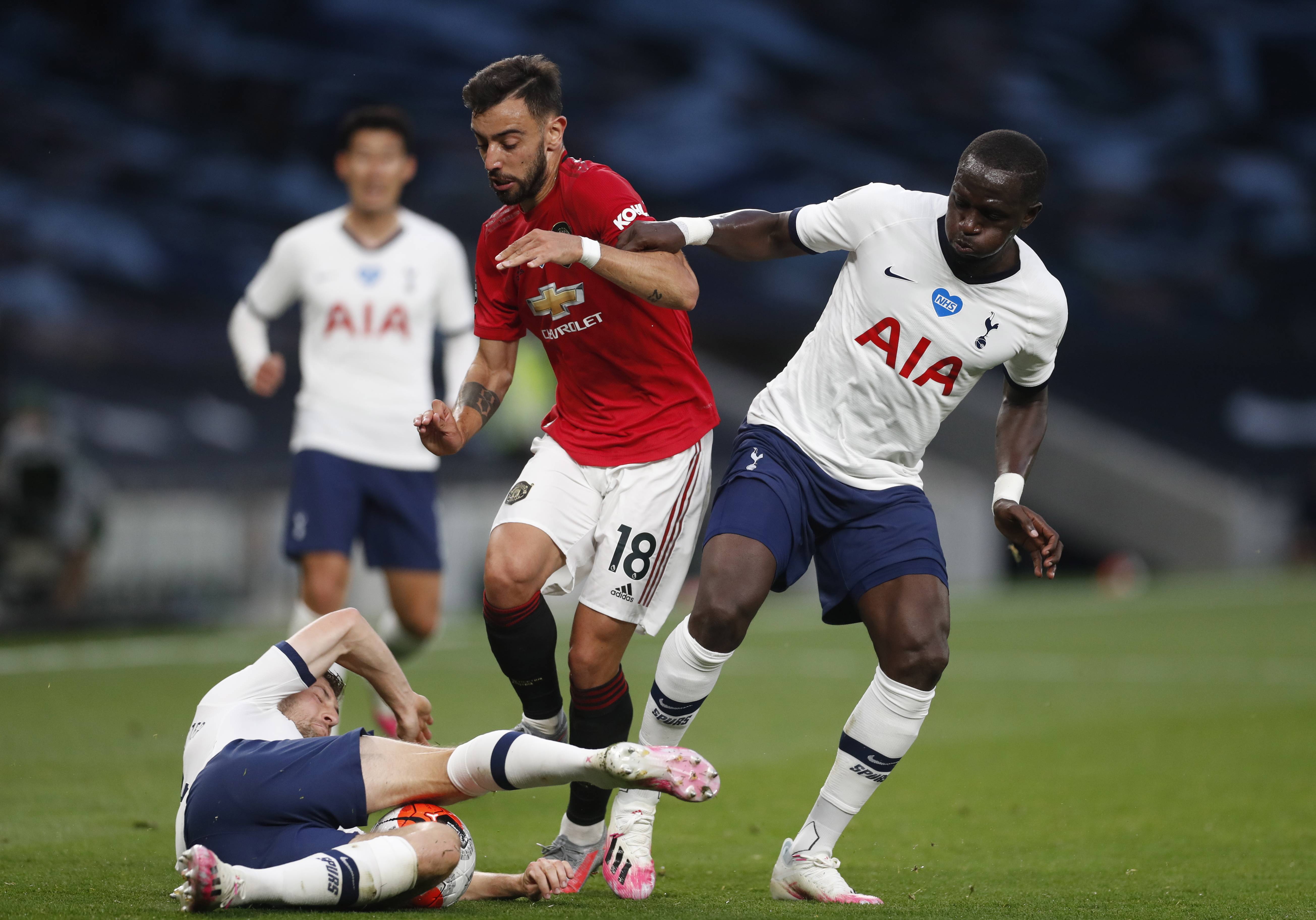 受瞩目的强 受瞩目的强